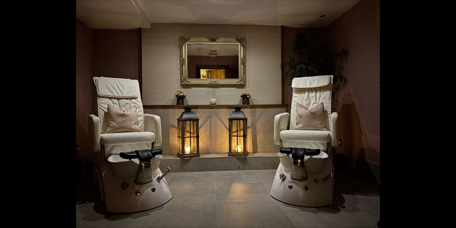 Pedi room 1 1600x800
